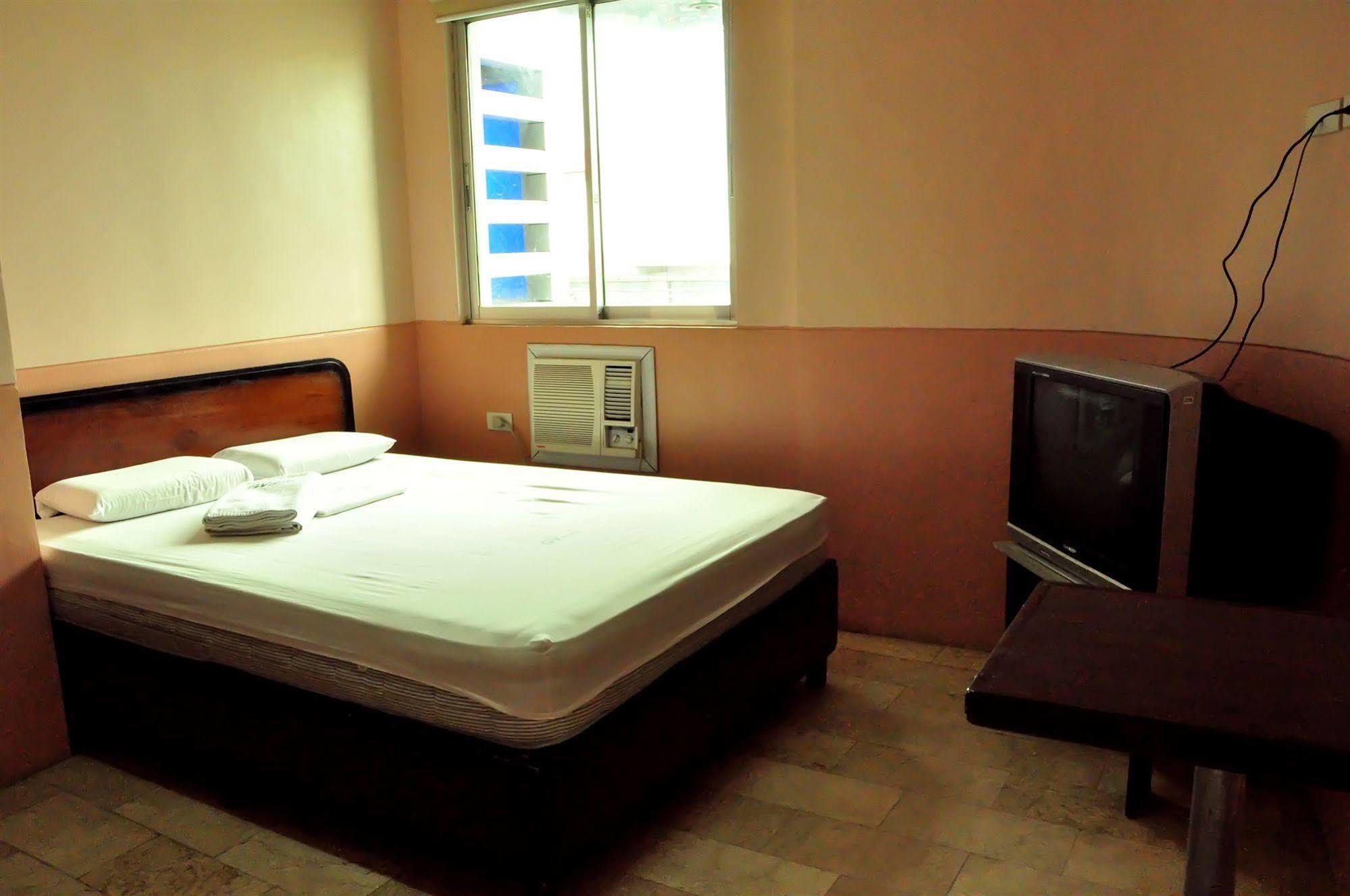 Gv Hotel Talisay Cebu Ngoại thất bức ảnh